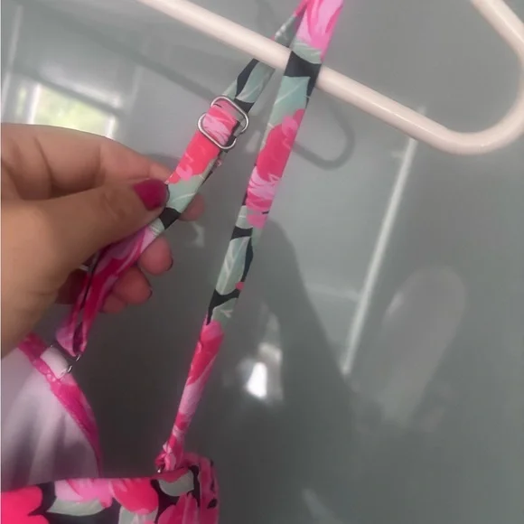 SHEIN Floral Pink Women's Bikini Top, Size 4X - Picture 3 of 4